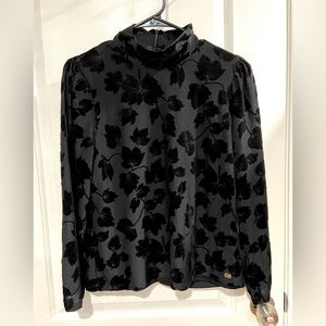 Calvin Klein Turtleneck With Black Long Sleeves Size:M